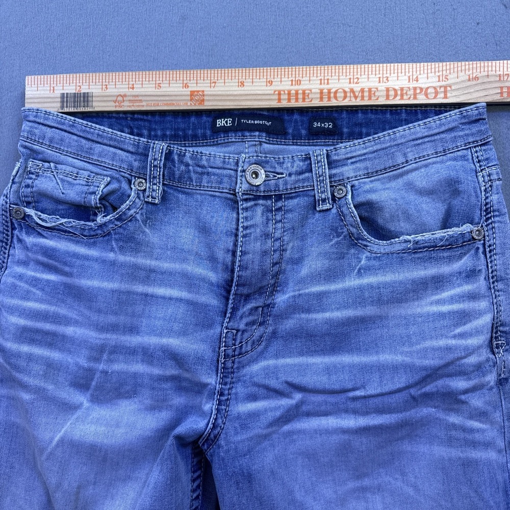 BKE Tyler Straight Jeans 34X32 Light Washed WORKWEAR SUSTAINS SOME HOLES - Picture 6 of 9